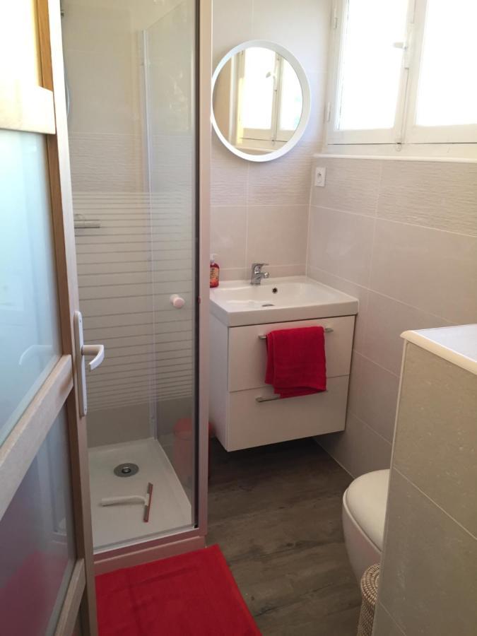 Bed and Breakfast Le Petit Jeu Grignan Exterior foto
